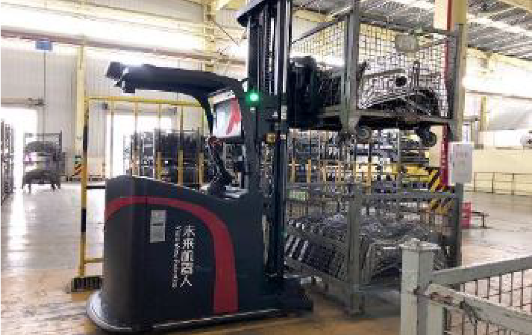 無人フォークリフト（AGF）のMotioning